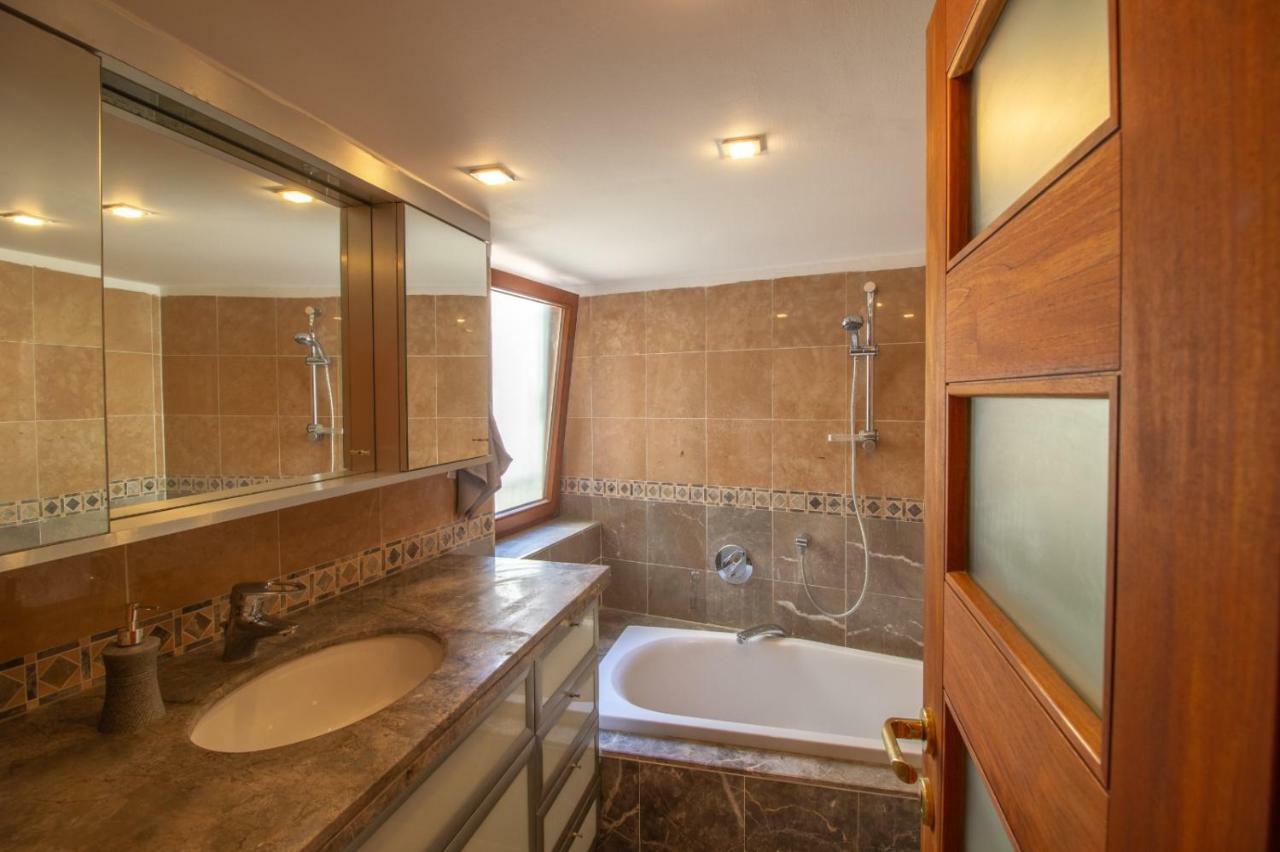 Art Apartment In Mamila エルサレム エクステリア 写真